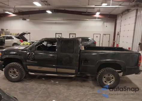 2003 GMC Sierra 2500Hd Sle из США, поврежденный, VIN 1GTHK29163E187840